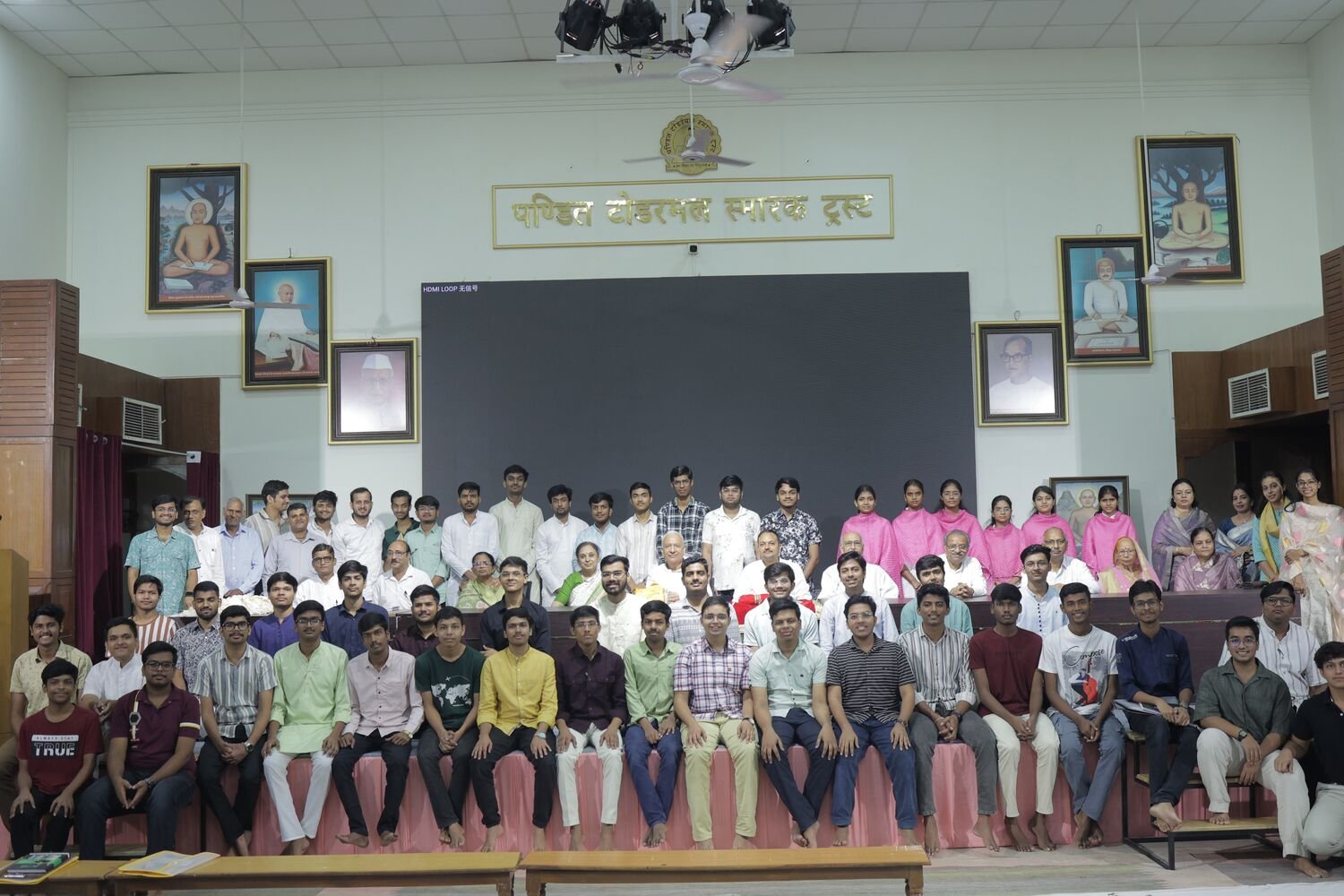 Participants and faculty together